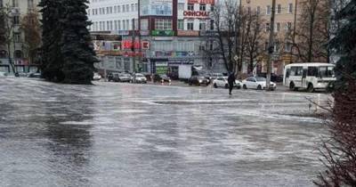 Ледяной дождь парализовал дороги в Курской области