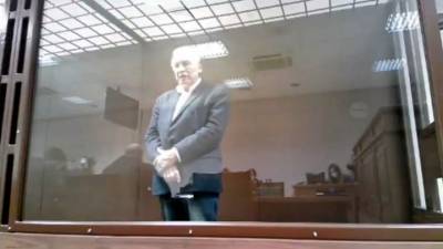 "В состоянии полного умопомрачения": появилось видео выступления историка Соколова в суде