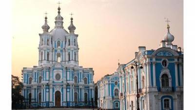 На реставрацию интерьеров центральной и западной частей Воскресенского Смольного собора выделено около 118 млн рублей