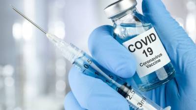В США сделали первую прививку от COVID-19