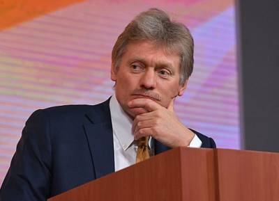 Песков: Кремль не обсуждает возможность введения карантина на новогодние праздники