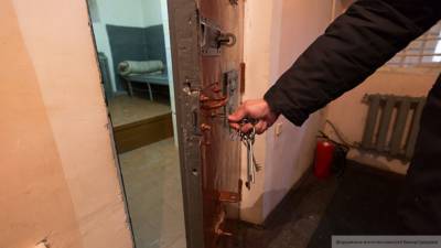 Изнасиловавшего 15-летнюю девочку жителя Саратова заключили под стражу