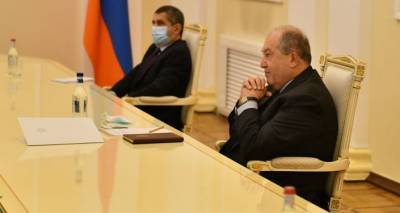 Президент обсудил с юристами международные правовые проблемы, связанные с Карабахом