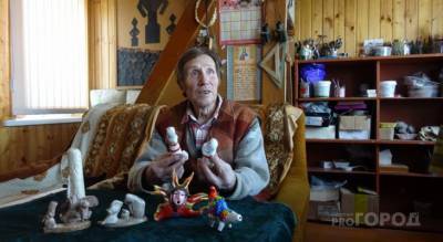 Житель Чувашии устроил из своего дома музей 3000 свистулек и рогов