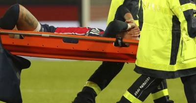 "Боль, страх, операция": Неймар объяснил, почему плакал во время матча против "Лиона"