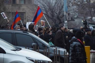 В Ереване проходит очередная акция протеста