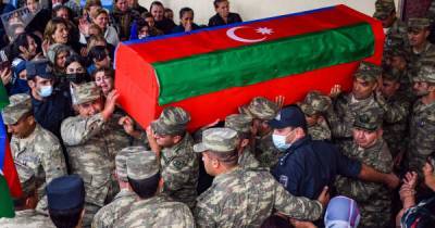 В Азербайджане арестовали четверых военных за преступления в Нагорном Карабахе