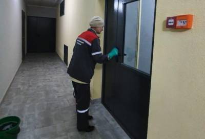 Госжилнадзор контролирует санобработку многоквартирных домов в Ленобласти