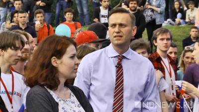 «Навального действительно сопровождали Товарищи из Конторы. Но это – не киллеры. Это – личная охрана» / Авторская колонка политтехнолога Платона Маматова
