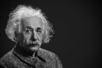 Американские физики предложили опровергнуть теорию относительности Эйнштейна