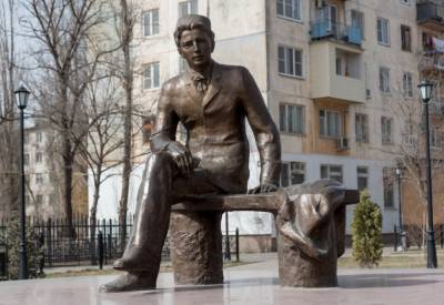 В Астрахани возбуждено уголовное дело по факту осквернения памятников
