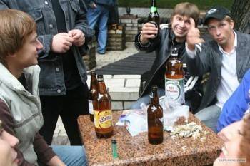 Алкоголь, сигареты и наркотики убьют десятки миллионов россиян