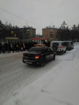 «На месте работает полиция и Рогвардия»: в Кемерове из КузГТУ эвакуировали студентов