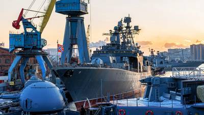 Фрегат «Шапошников» вышел в море на испытания систем вооружения
