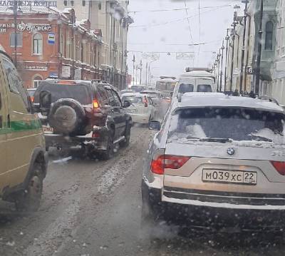 ДТП спровоцировало пробку на проспекте Ленина