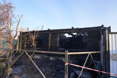 «Мне не нравится, что в одном маленьком доме разместили столько людей»: Радий Хабиров поручил помочь выжившим и организовать похороны погибших в страшном пожаре в Башкирии