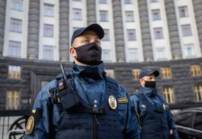 Правоохранители усилили охрану порядка в правительственном квартале Киева