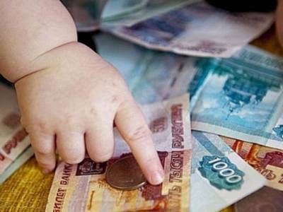 В России могут изменить правила выплат на первого и второго ребёнка