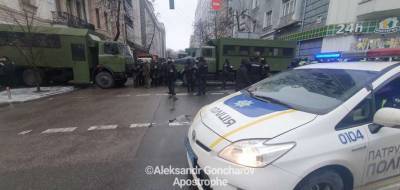 Предприниматели перекрыли улицу Грушевского