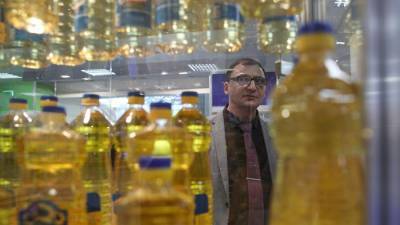 Власти РФ могут ввести вывозные пошлины на подсолнечное масло в размере 15%