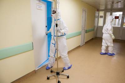 В России за сутки умерли 577 пациентов с коронавирусом