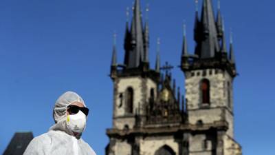 Чехия переходит на новый уровень эпидемиологической опасности