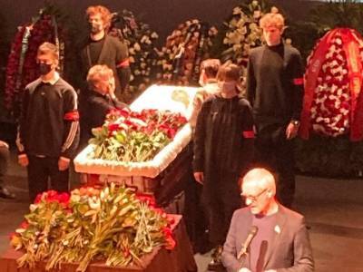 Похороны Валентина Гафта — прощание с актером, видео онлайн трансляция