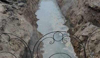 Как в Венеции: В Киеве из-за прорыва трубы образовался канал