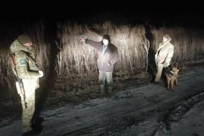В зоне ООС задержали нарушителя российско-украинской границы, видео