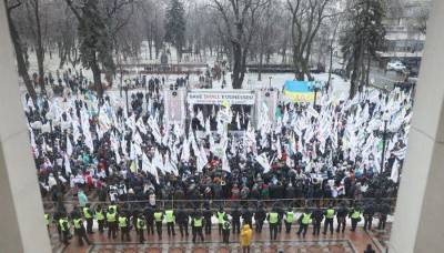 Стянута полиция и Национальная гвардия: предприниматели выходят на массовый протест в Киеве
