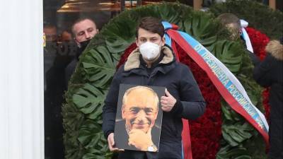 Эксклюзивное видео с похорон Валентина Гафта на Троекуровском кладбище