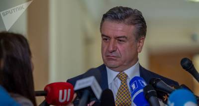 Экс-премьер Армении Карен Карапетян призвал правительство уйти в отставку