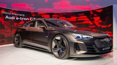 Началось серийное производство электромобиля Audi e-Tron GT