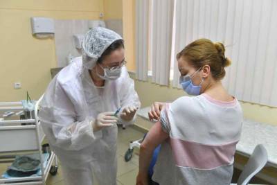 Минздрав РФ объявил о старте вакцинации против коронавируса по всей стране