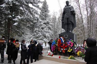 В Становом появился новый мемориал воинам Великой Отечественной