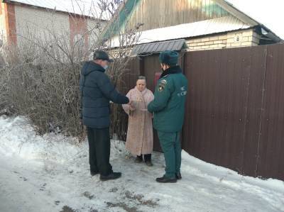 Спасатели рассказали жителям Ульяновска о правилах пожарной безопасности