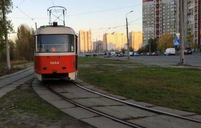 Можно опоздать на последний маршрут: в Киеве троллейбусы и трамваи изменят график, подробности