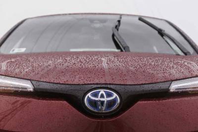 Toyota представит электромобиль, заряжающийся за 10 минут