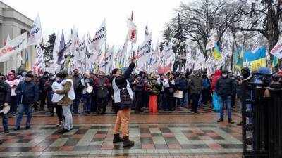 В Киеве предприниматели заблокировали правительственный квартал