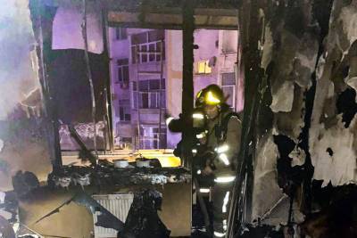 Гараж и дом сгорели в Псковской области 15 декабря