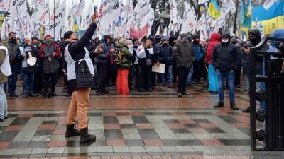 Украинские предприниматели вышли на улицы Киева из-за введенных ограничений