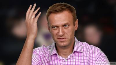 "Здоровый" Навальный хочет вернуться в Россию