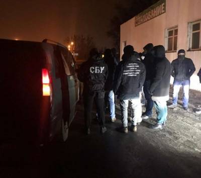 Правоохранители пресекли незаконную переправку людей с неподконтрольной территории Луганщины