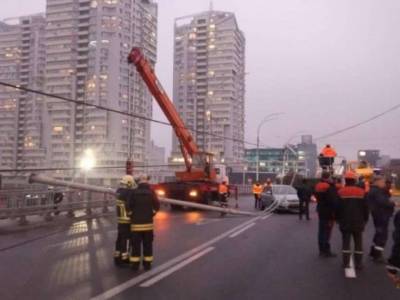 Непоп, не друг, не строитель: в КГГА вновь «устал» Шулявский мост