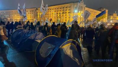 Протестующие предприниматели закрепились на Майдане