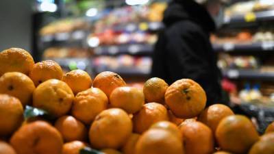 Сто за фрукт: средний чек на мандарины вырос на 20%