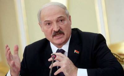 Александр Лукашенко - Лукашенко намерен продолжать начатое в августе до тех пор, пока его не остановят ОМОН с врачами - lenta.ua - Белоруссия