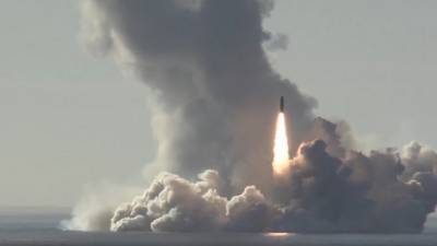 Popular Mechanics оценил пуск четырёх баллистических ракет «Булава»