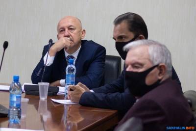 Депутат Болотников боится, что сахалинцы пропьют губернаторские титаны
