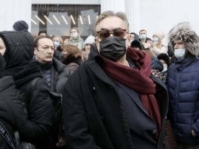«Позор»: Садальского возмутил пустой зал на прощании с Гафтом